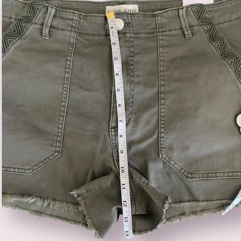 Women’s Mid Rise Embroidered Pockets Raw Edge Hem Knox Rose Clover Green Size 16 - Picture 6 of 9